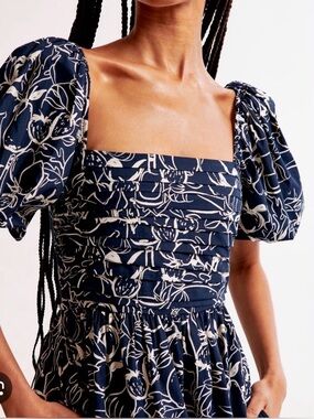 Abercrombie and Fitch puff sleeve romper
